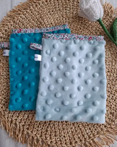 Gants de toilette Minky (fleurs bleu)